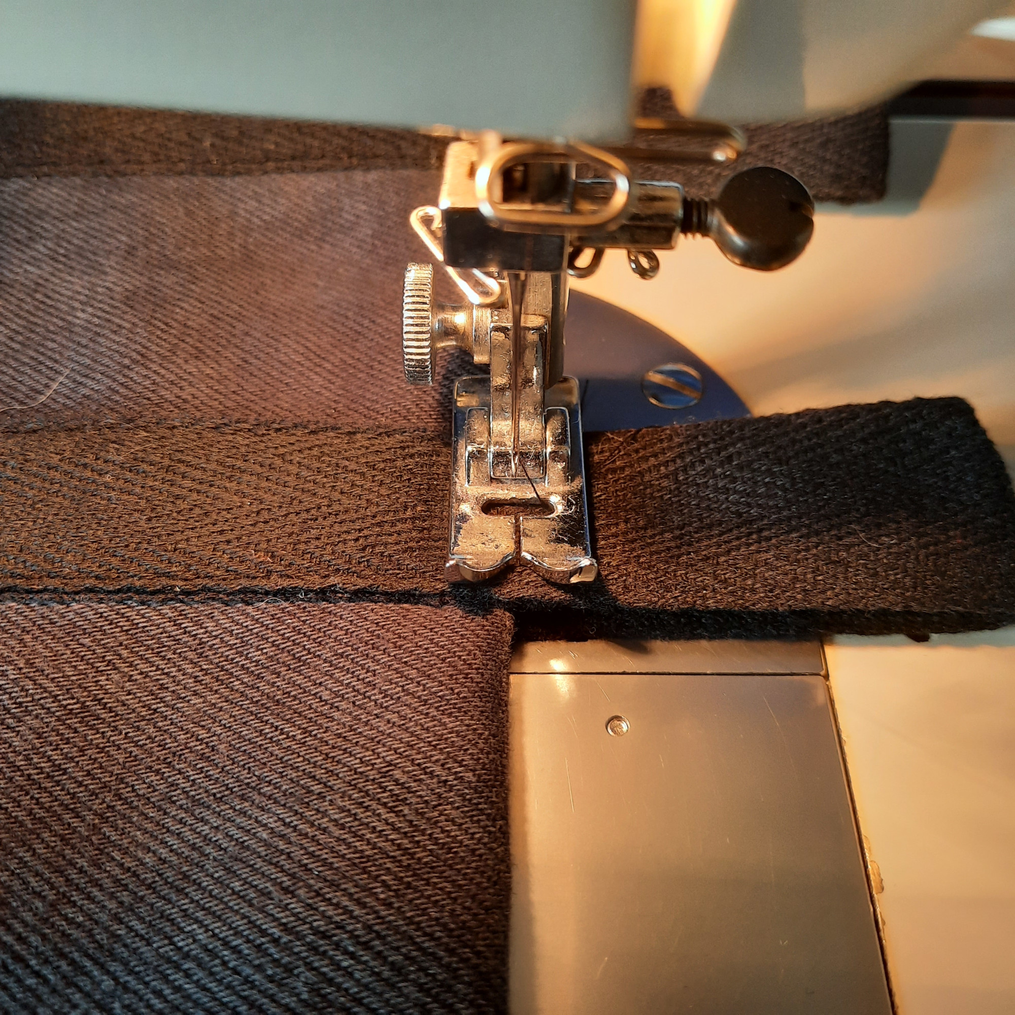 Picture of a lower loop in the sewing machine